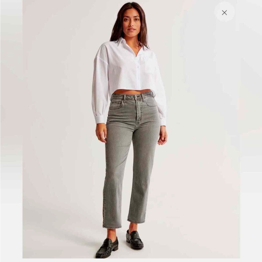 Abercrombie & Fitch Curve Love Ultra High Rise Ankle Straight Jean Size 32 Grey